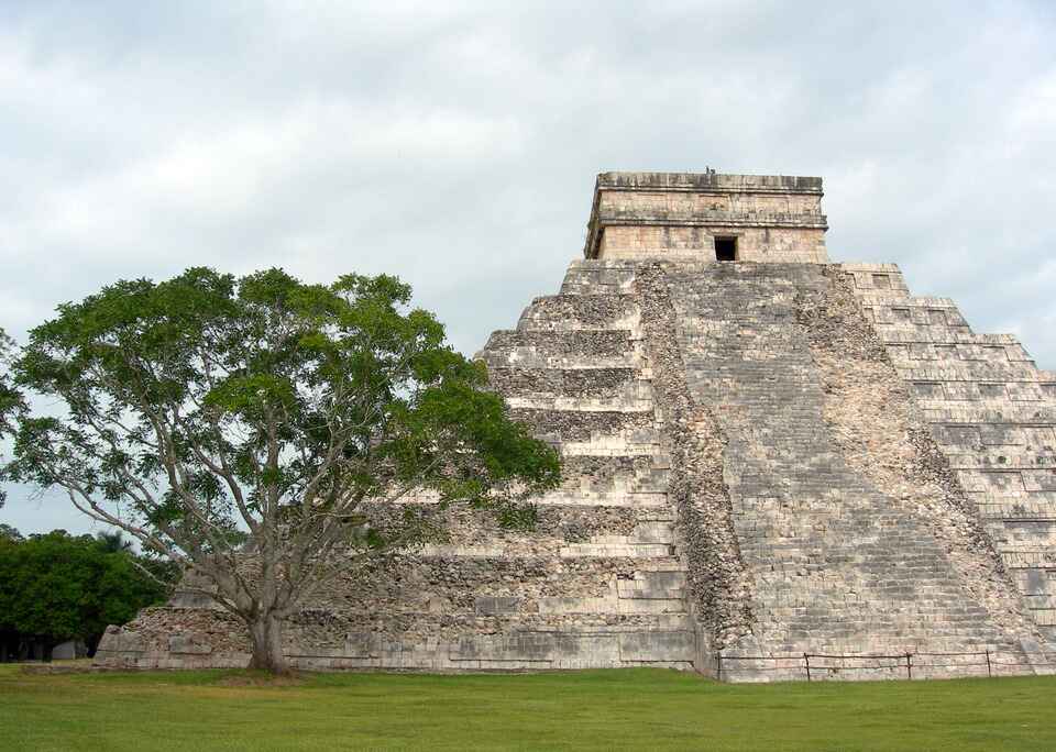 Mexico Mayan Pyramid ruins