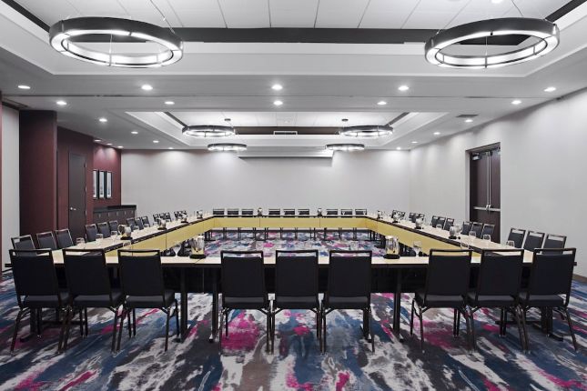 Courtyard Miami Downtown Brickell meeting room